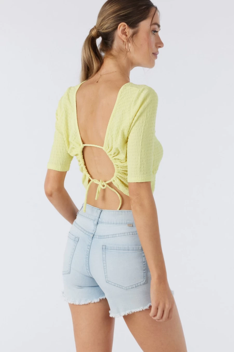 O'Neill Women's Kitsy Solid Top in Lemonade - Lightweight Casual Tee