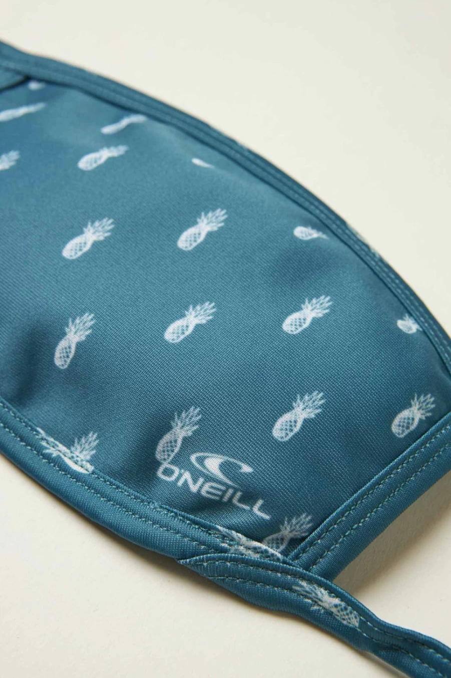 O'Neill Men's Hydro Face Covering - Breathable & Comfortable Protective Mask