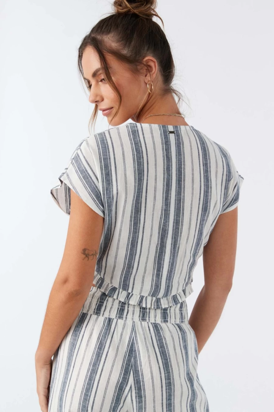 O'Neill Women's Oriana Stripe Top in Insignia Blue | Casual Striped Shirt