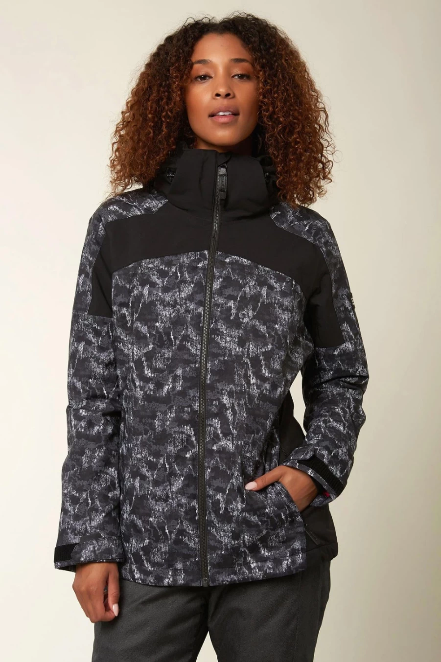O'Neill Women's Wavelite Jacket in Blackout - Waterproof & Lightweight Outdoor Wear