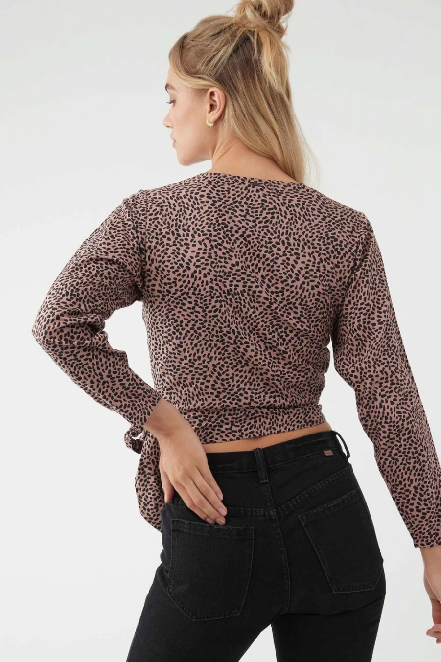 O'Neill Women's Mirelle Black Wrap Top